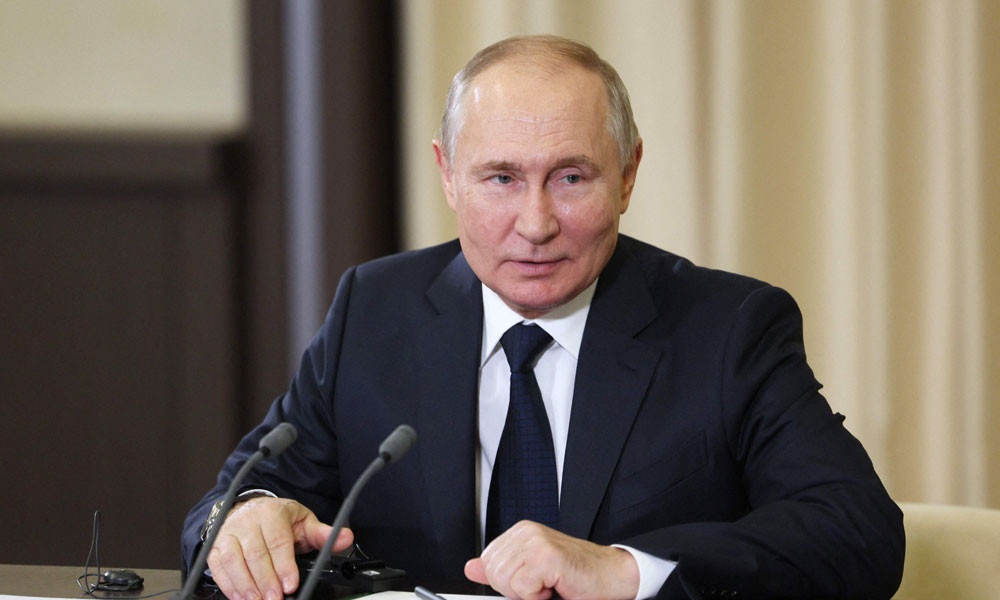 Putin points to mass human rights violations, persecution of Church in Ukraine