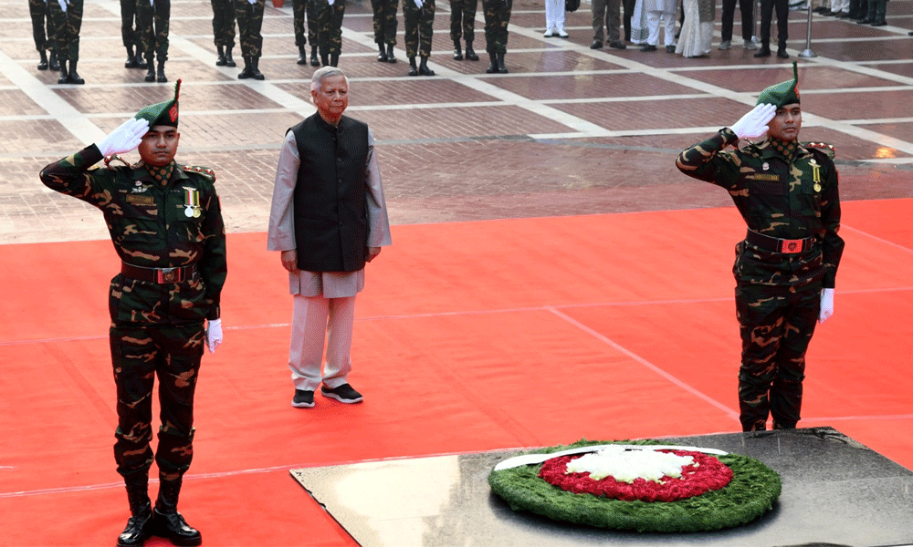President, Chief Adviser pay homage to martyred intellectuals