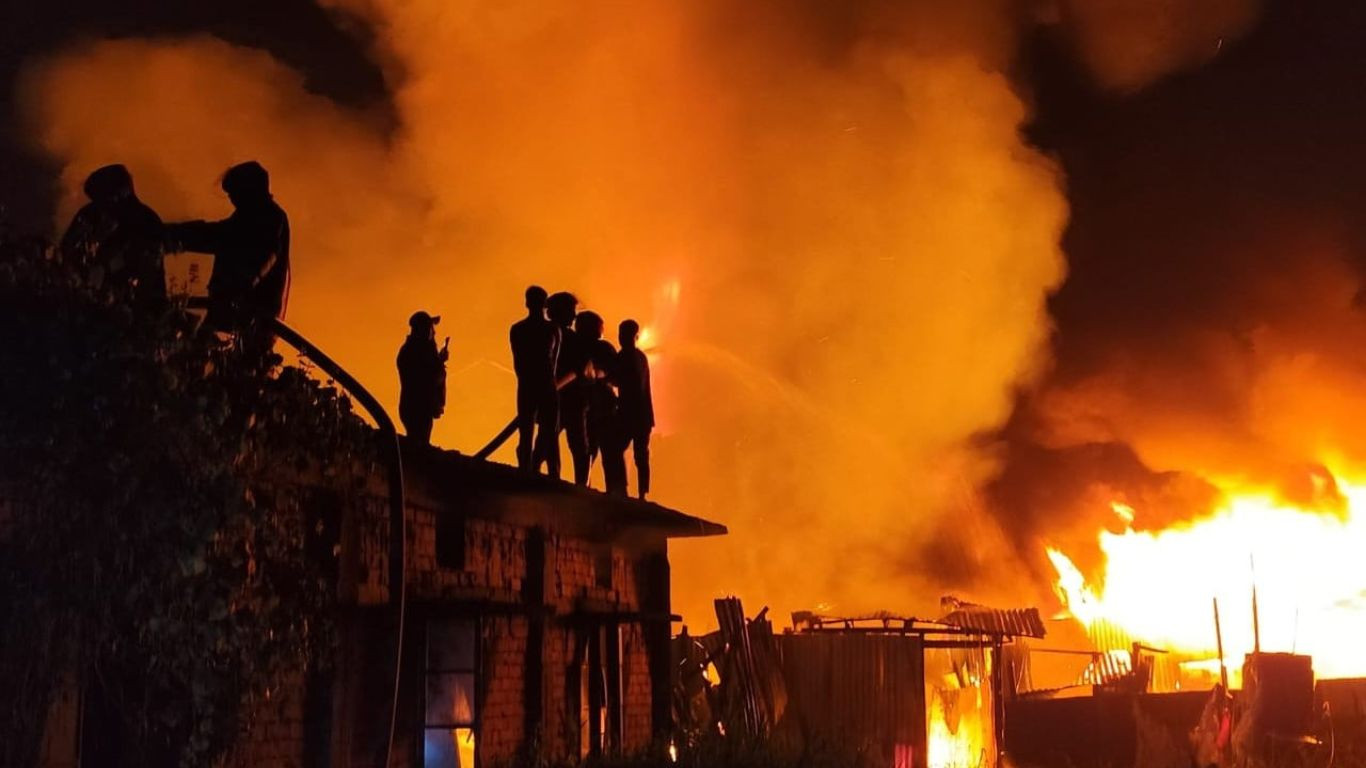 50 shops gutted in Noakhali