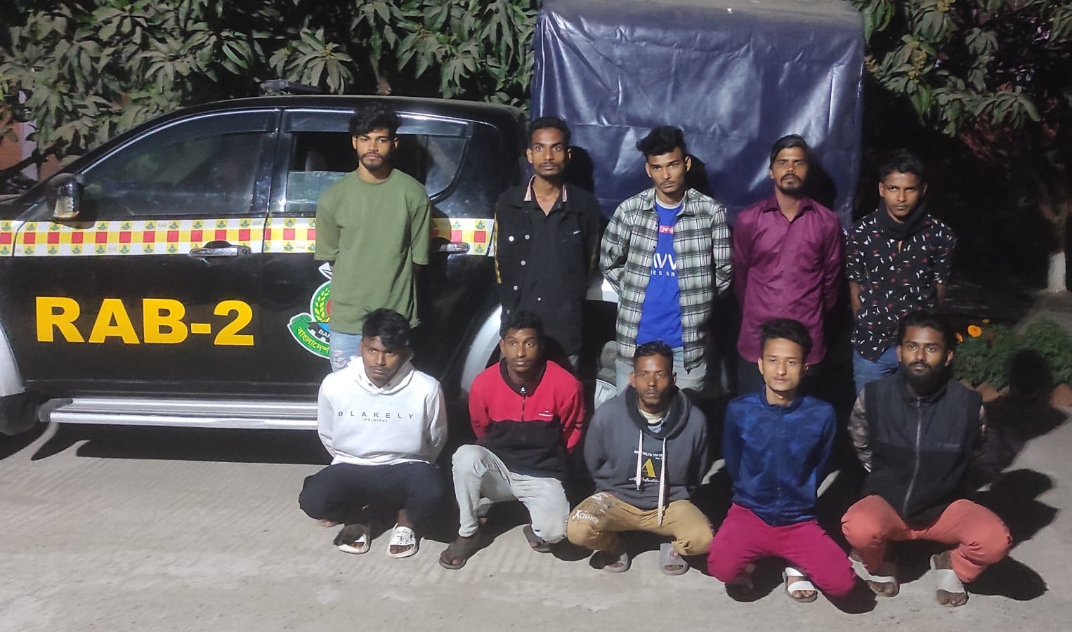 10 ‘muggers’ held in Dhaka’s Mohammadpur