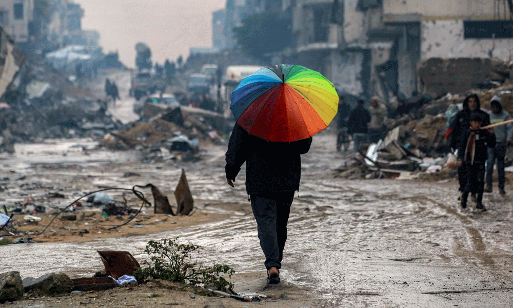 Israeli hostages, Palestinian prisoners set for release after truce crisis