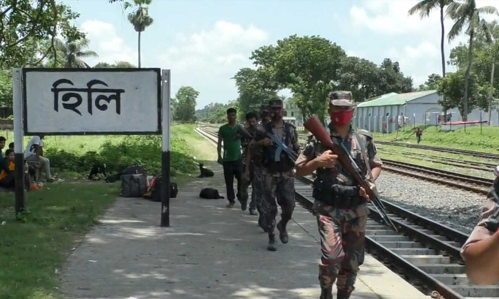 BSF foils rail bridge repairing works along Dinajpur border