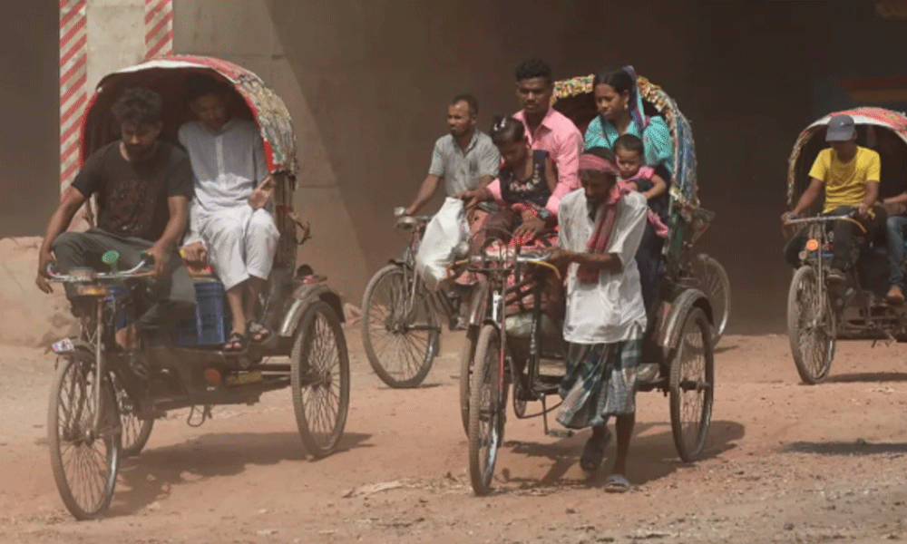 Dhaka air turns ‘unhealthy’ Tuesday morning