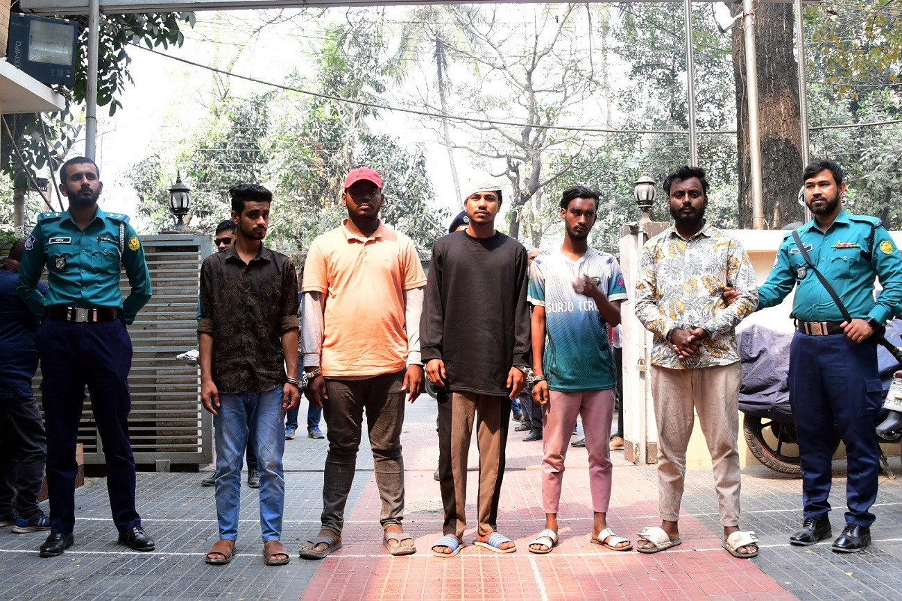 All members of gang arrested for machete attack on couple in Uttara