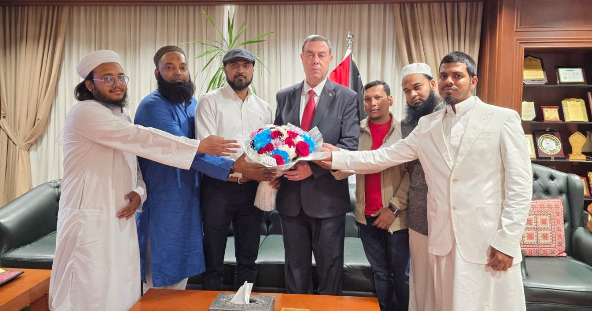 Palestinian ambassador in Egypt appreciates Hafezzi team for supporting ...