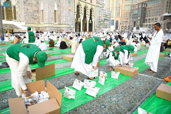 Nearly 11m iftar meals served at Two Holy Mosques during first half of Ramadan