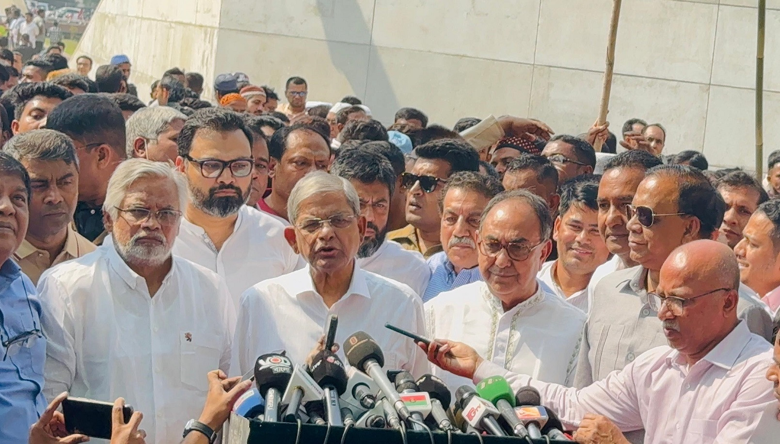 BNP seeks clear election roadmap, criticises Yunus for ambiguity