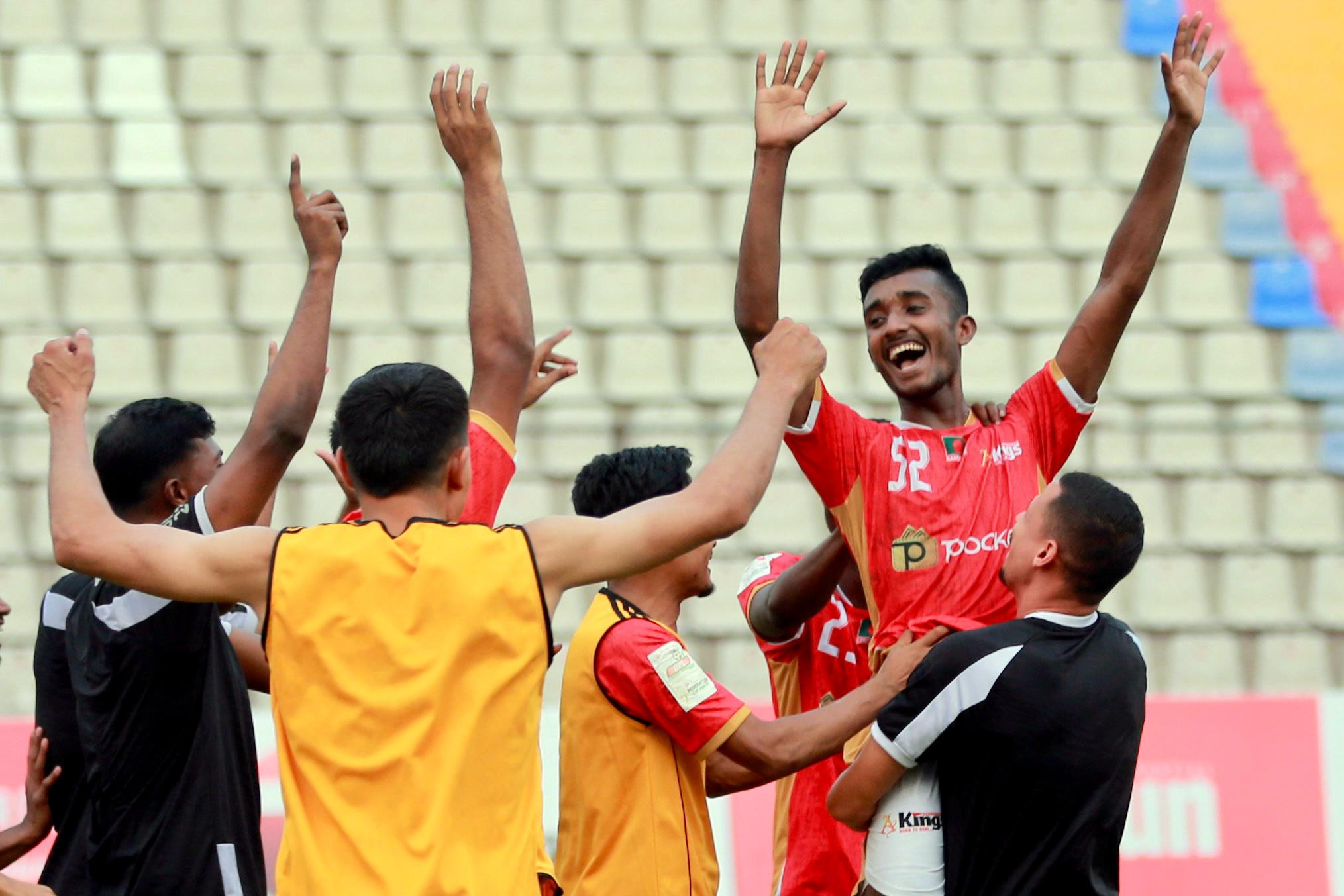 Kings battle past Rahmatganj to reach final