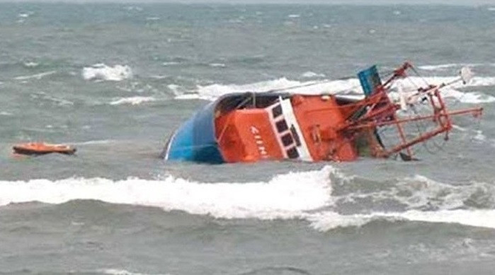 Cement-laden trawler capsizes in Chandpur’s Meghna River