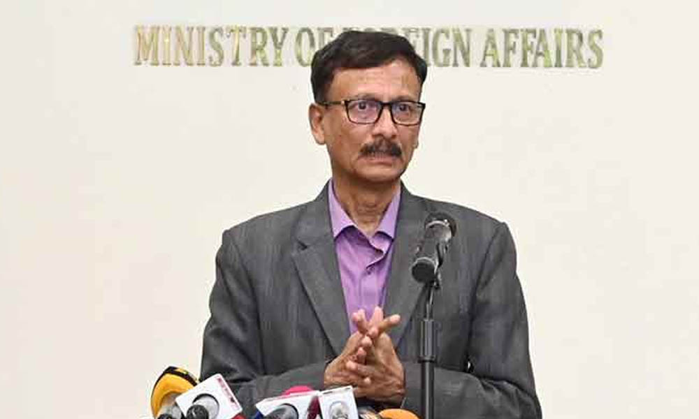 Govt will consider if asked to mediate Indo-Pak peace: Foreign adviser