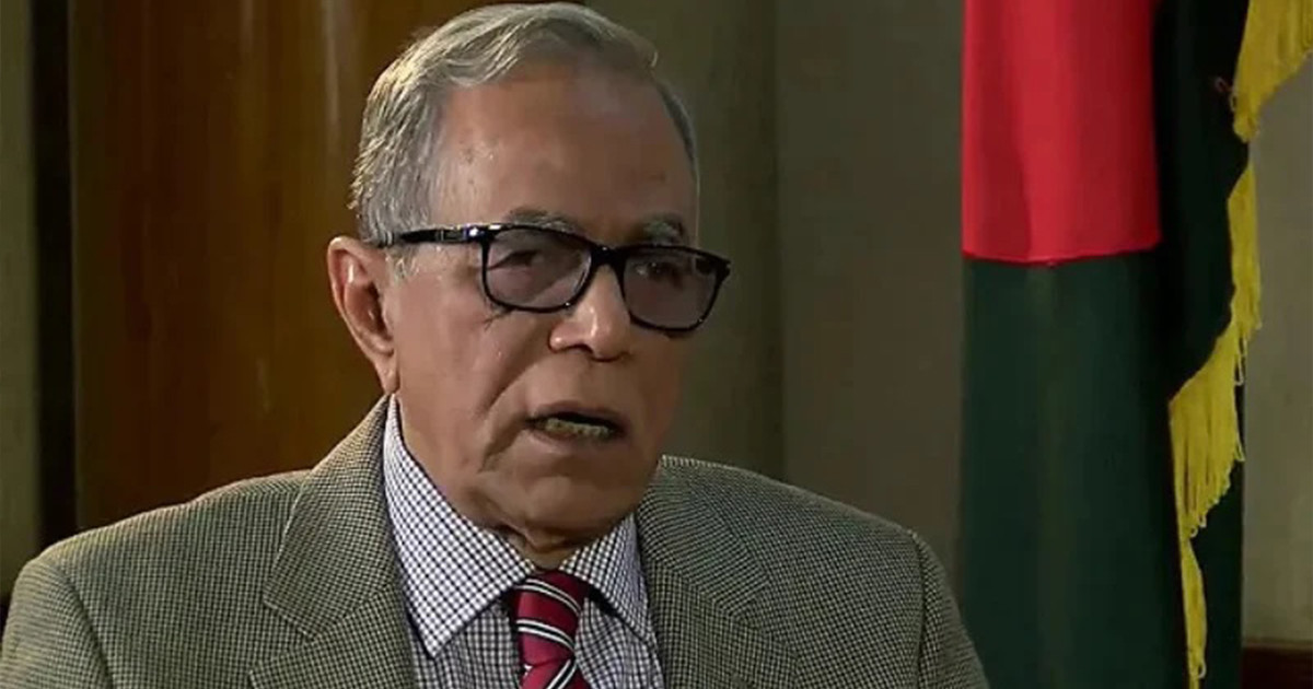 3 police officers punished over Abdul Hamid’s exit from country