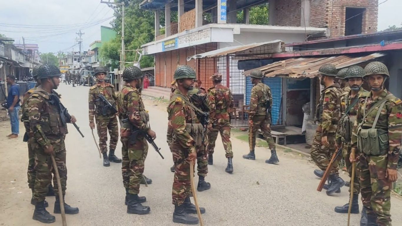 BNP factional clash leaves 10 injured in Meherpur