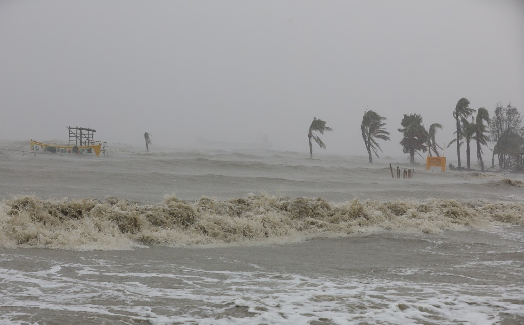 Pre-monsoon rains lash Bangladesh as deep depression triggers flood fears in six districts