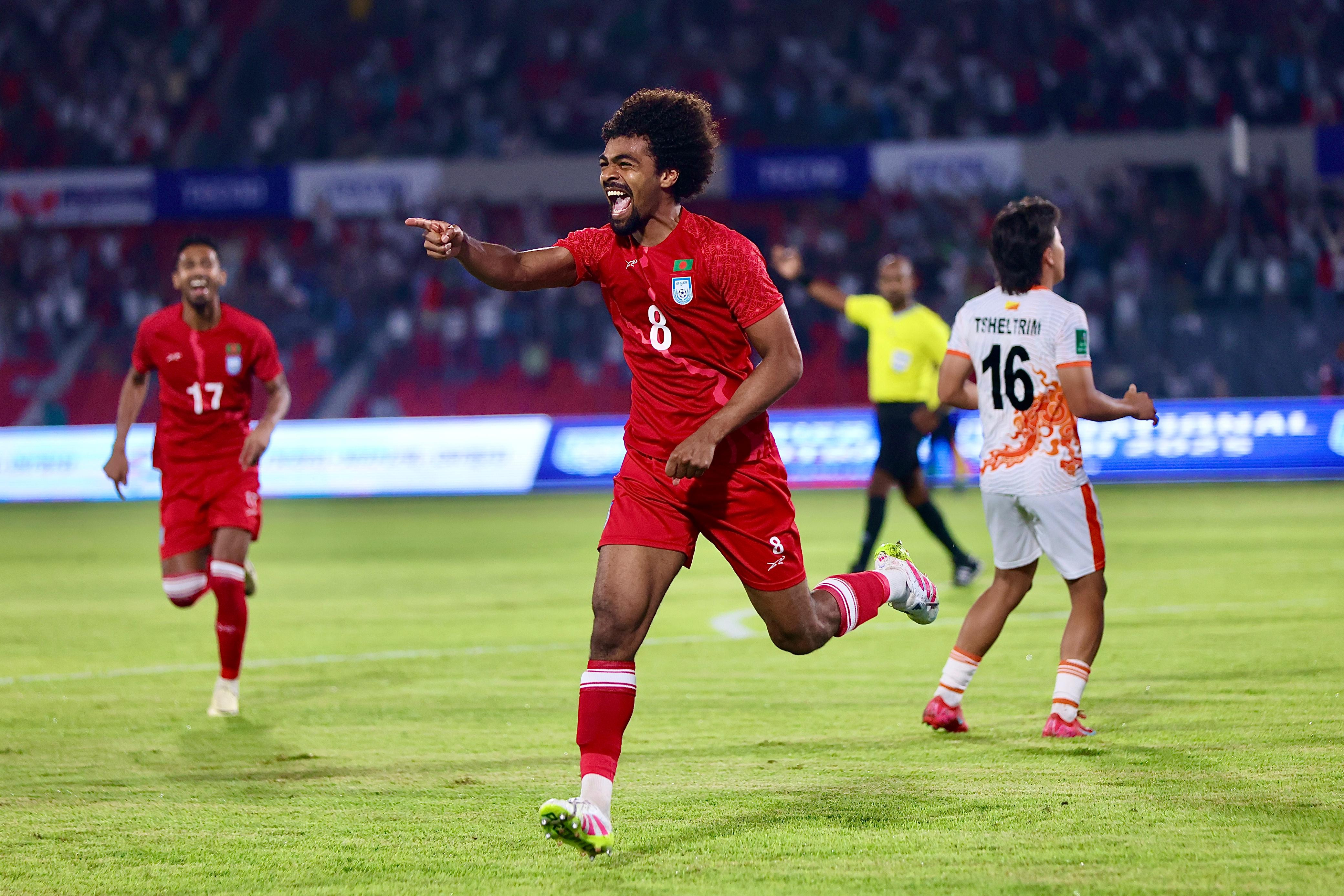 A roar, a header, and a midfielder everywhere