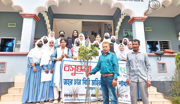 Tree plantation campaign begins at Zahur Chan Bibi Women’s College