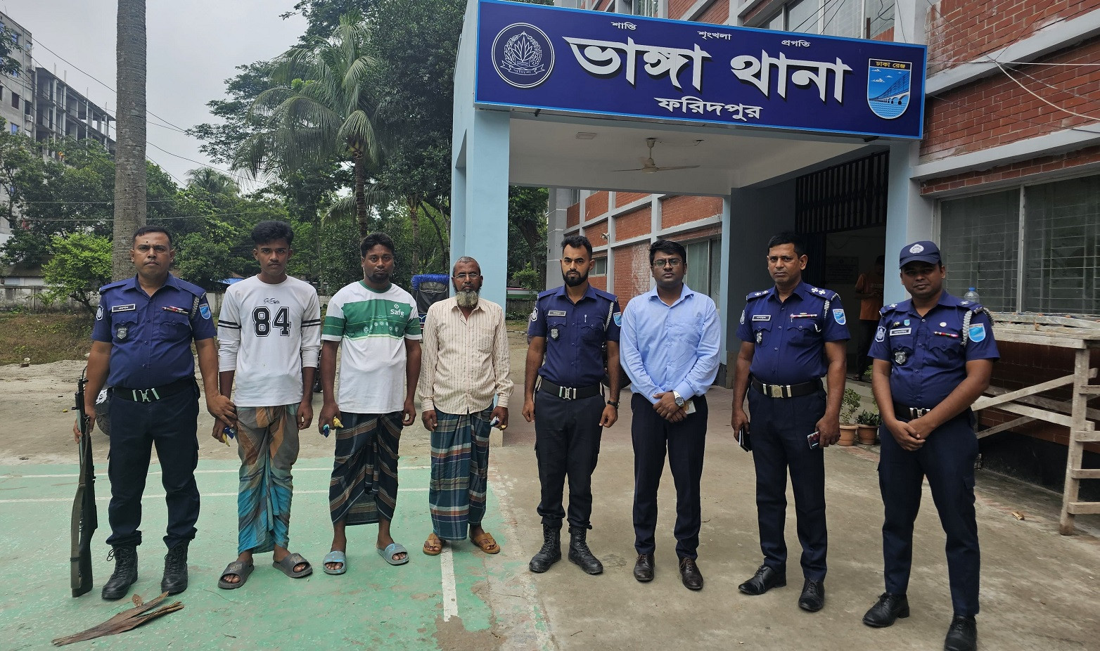3 held, 6 dredgers seized for illegal sand extraction in Faridpur