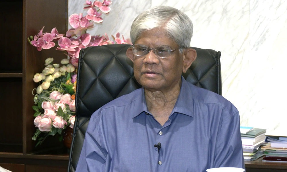 Donor agencies disbursing loans thanks to political stability: Finance adviser