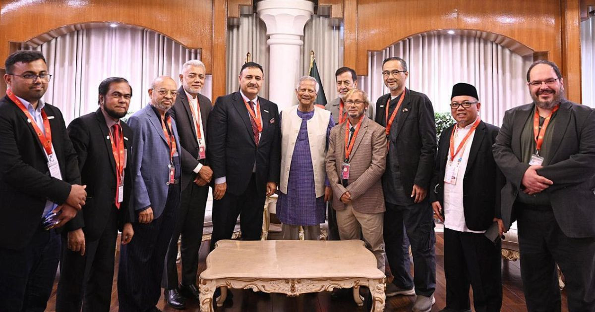 Take up social business to support Muslim world