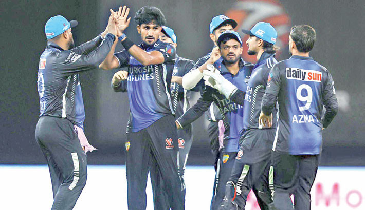 Riders aim to continue winning streak against Hurricanes