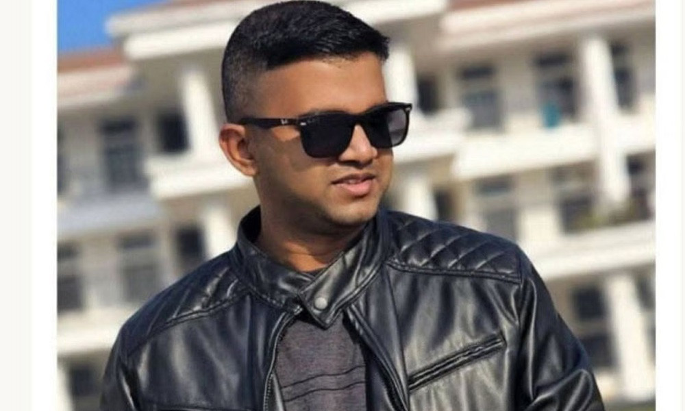 Who was the pilot on Air Force F7?