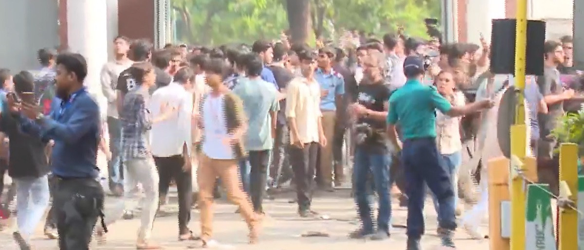 Case filed against 1,200 over Secretariat clashes