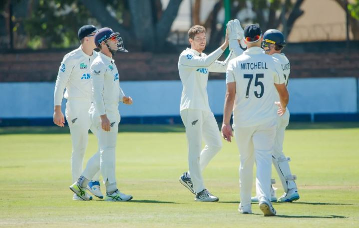 Santner takes four as New Zealand win by nine wickets