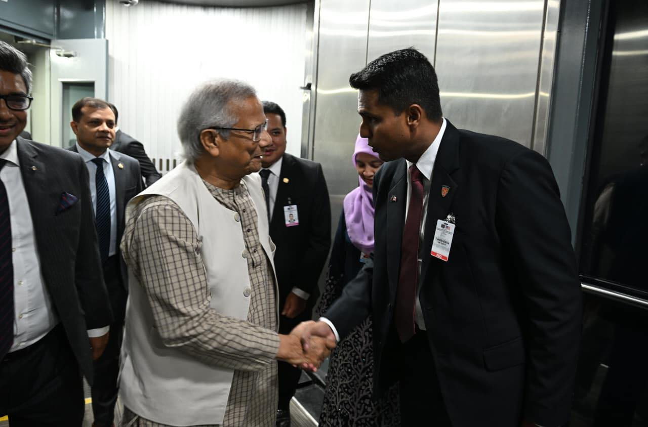 Yunus lands in Kuala Lumpur