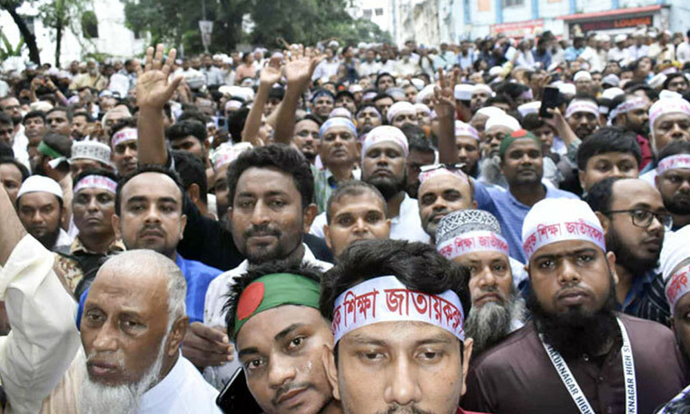 MPO-listed teachers issue one-month ultimatum to realise demands