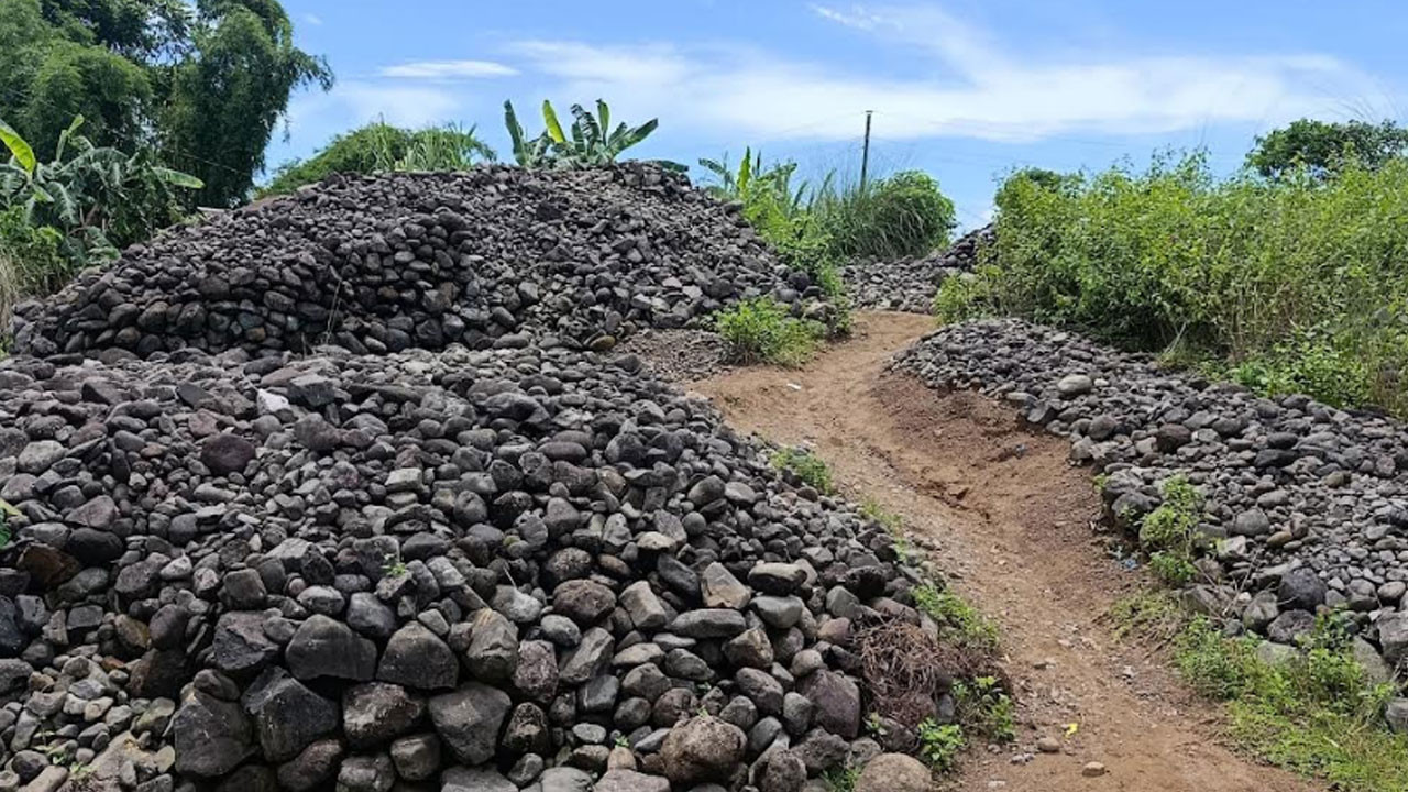 2 lakh cubic feet of stones seized from Utmacha tourism spot