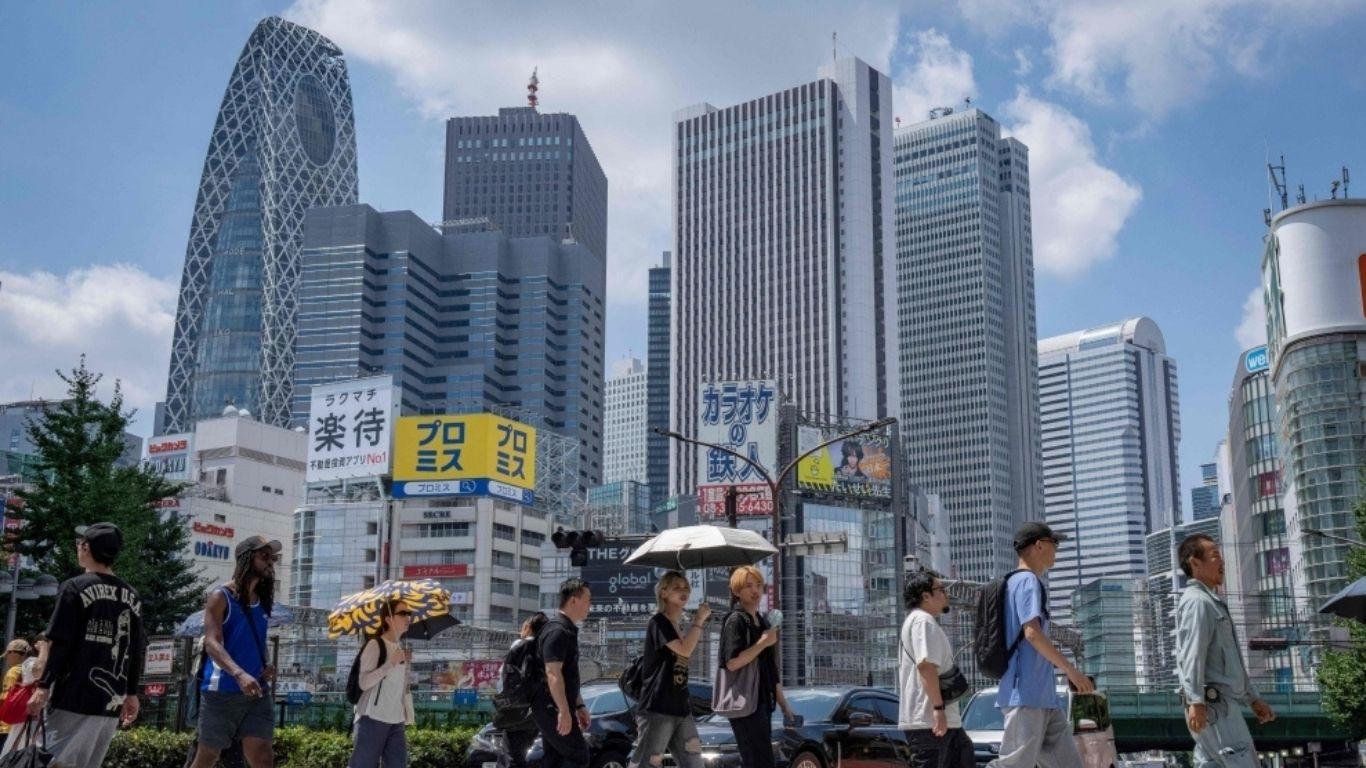Tokyo records 10 days of 35°C heat, climate risks rise