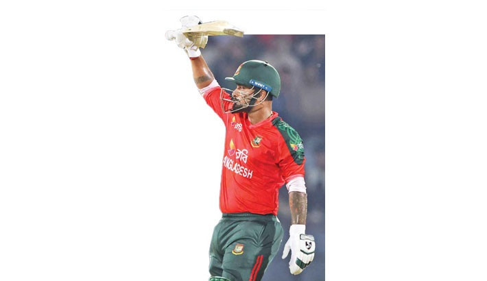 Blazing start fizzles into familiar pattern