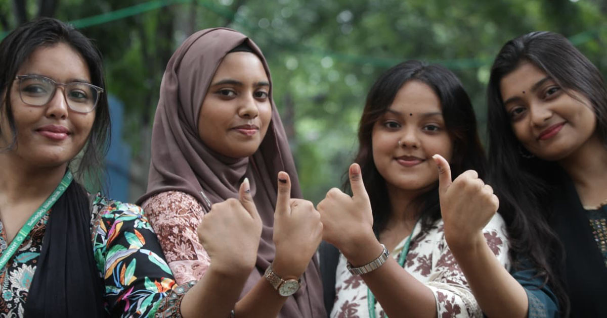 Festivity, chaos mark JUCSU polls