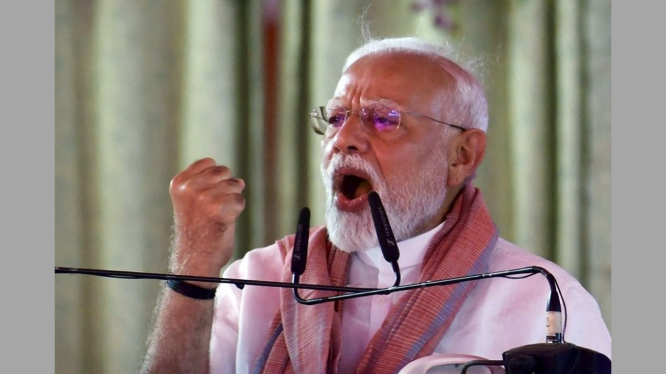 Congress backs Pakistan-groomed terrorists: Modi
