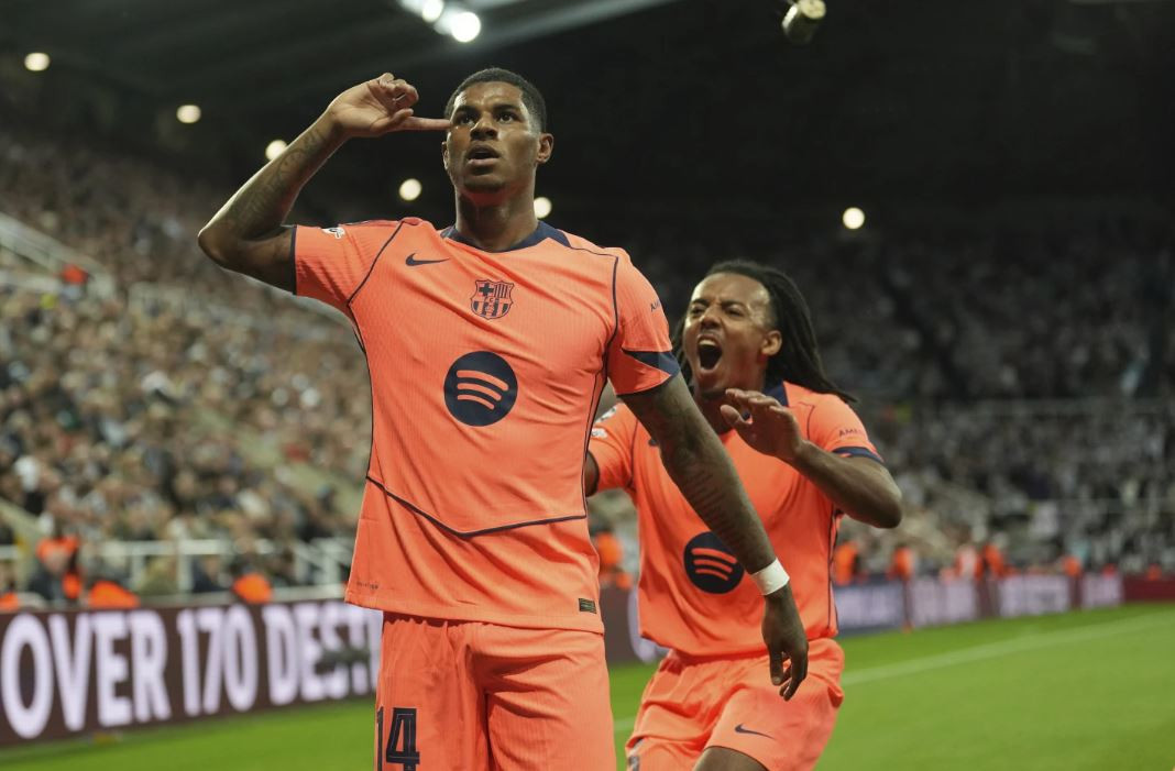Rashford impresses with first goals for Barcelona as Tuchel watches