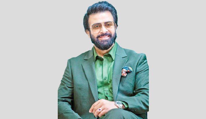 Shakib Khan unveils new look