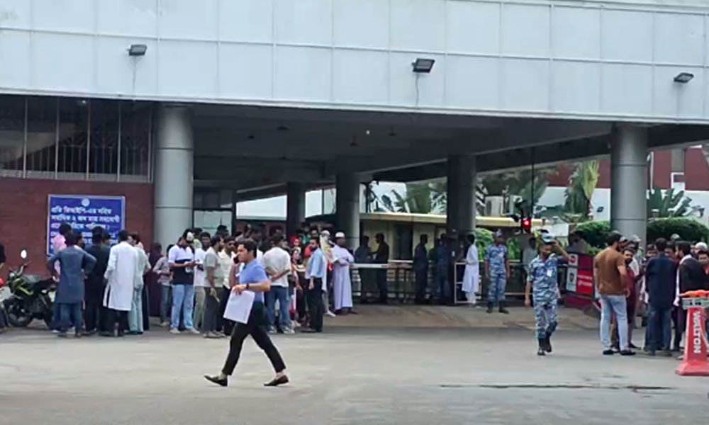 Journos boycott NCP briefing on New York tour