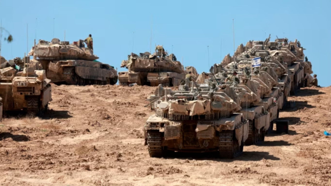 Israel blocks main road to Gaza City