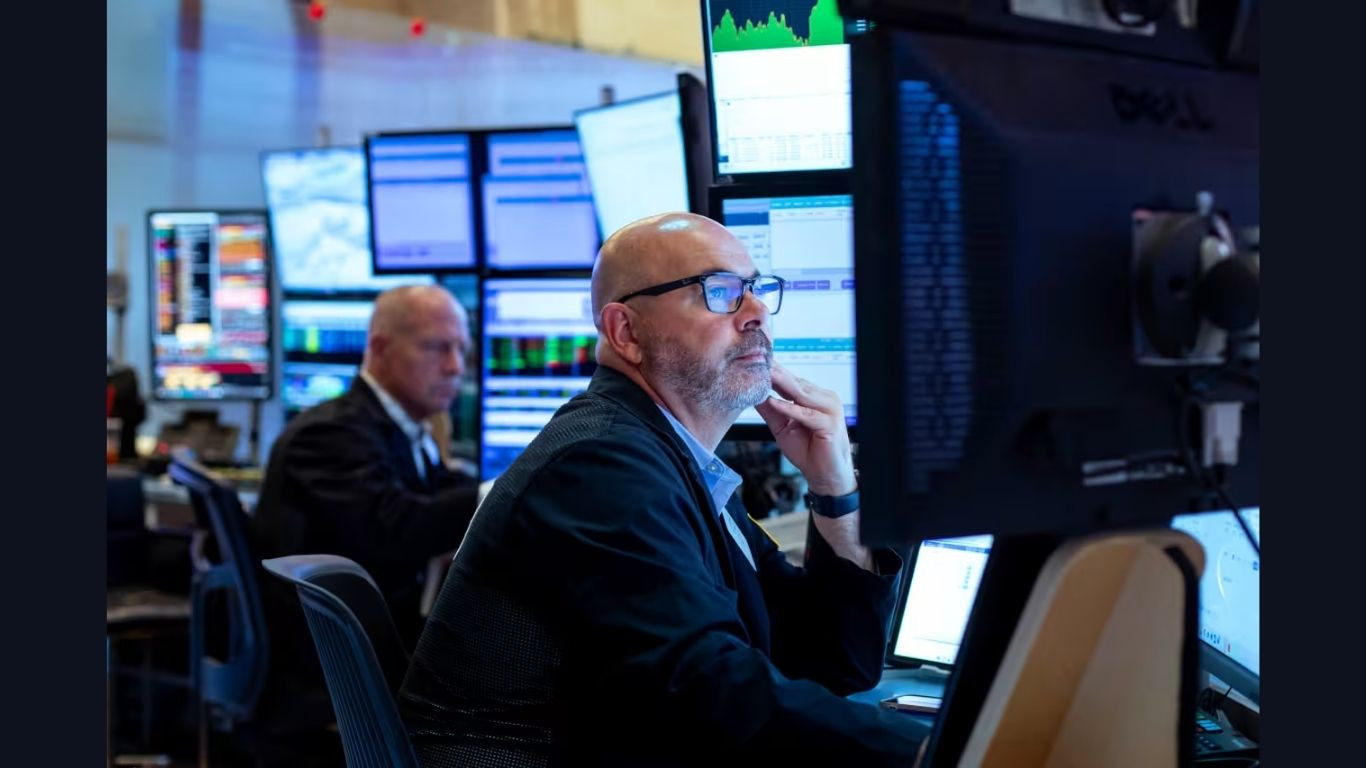 Ukraine rolls out power outages in several regions: ministry