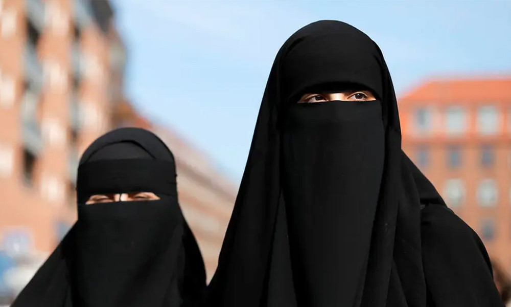 Italy moves to ban burqas and niqabs in public places, restrict mosque funding