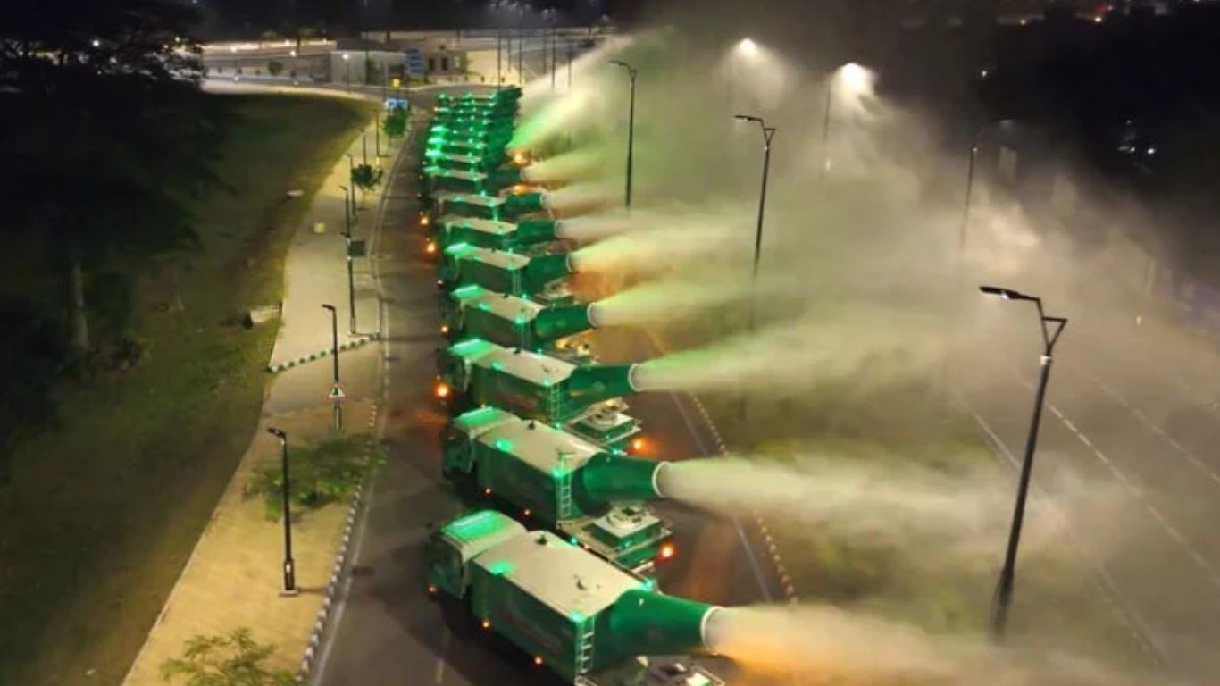 Anti-smog guns reduce air pollution by 70% in Lahore's Kahna, says EPF