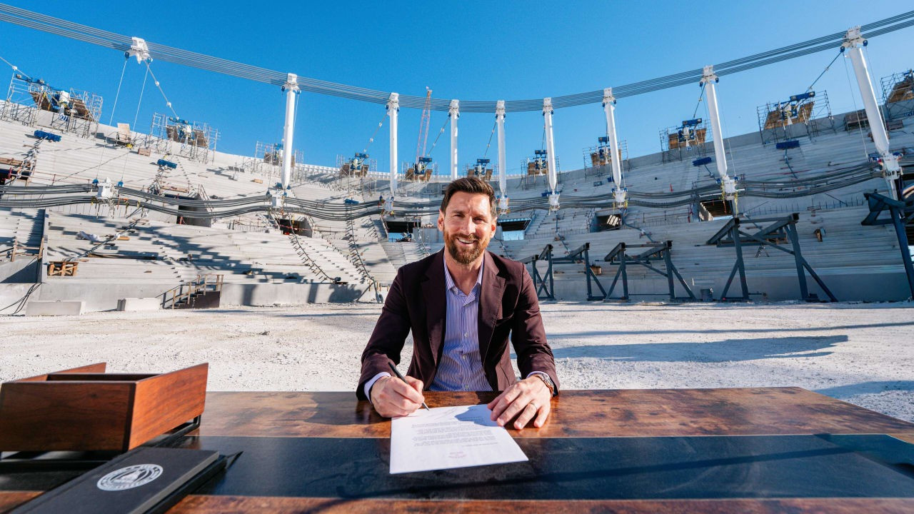Messi signs new Inter Miami contract through 2028: club