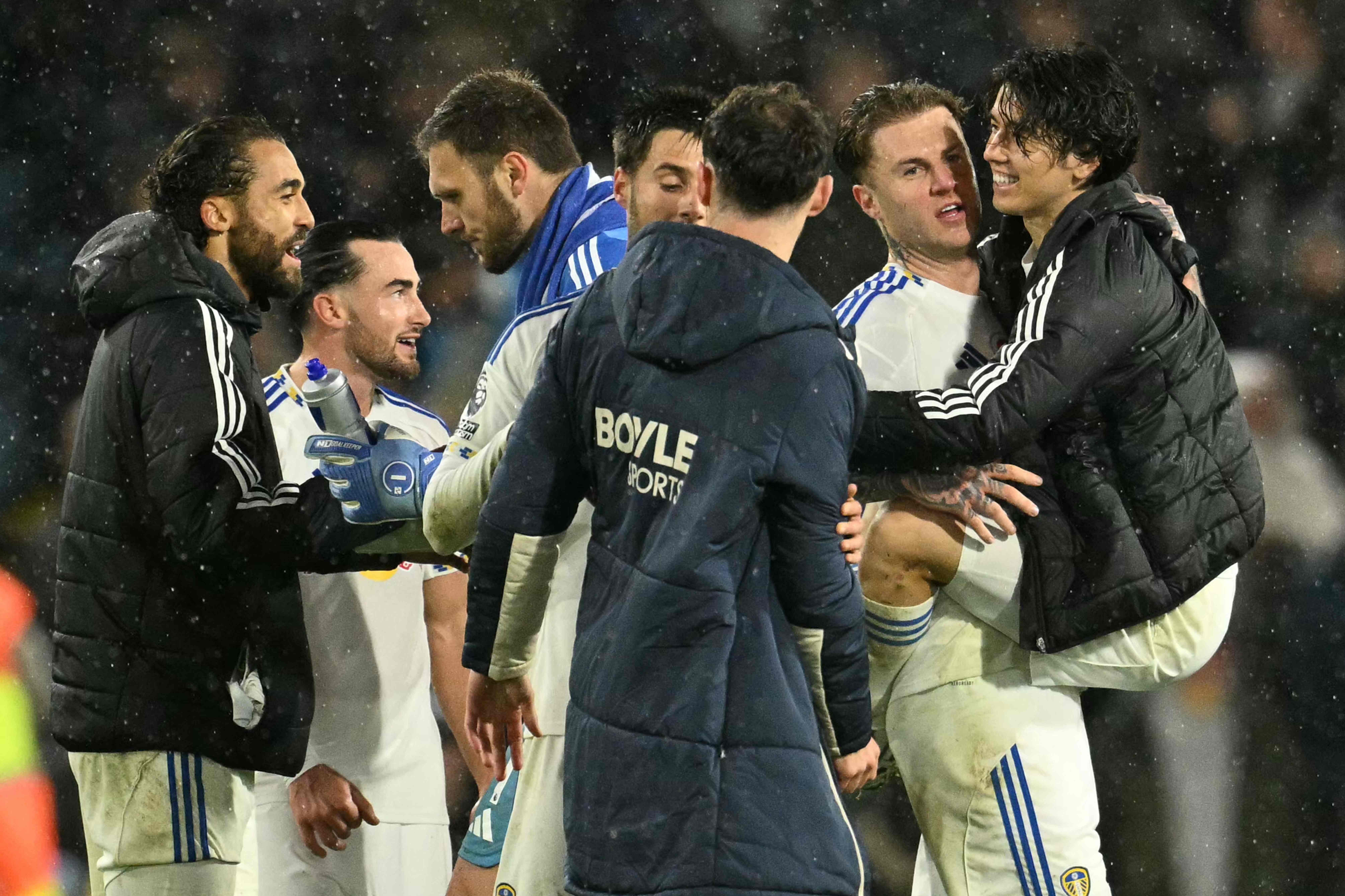 Nuno left waiting for first West Ham win after defeat at Leeds