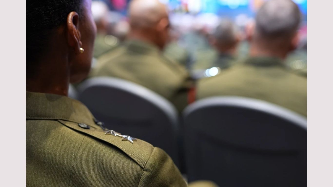 Pentagon accepts $130m donation to help pay military during shutdown