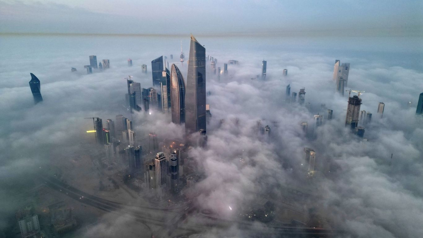 Nine Kuwaiti planes make emergency landings in Iraq due to dense fog
