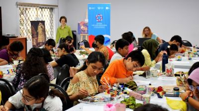 Masterclass on painting Matryoshka dolls held in Dhaka