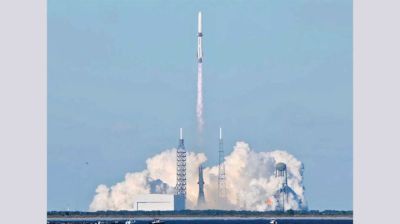 Blue Origin launches NASA Mars mission, nails booster landing