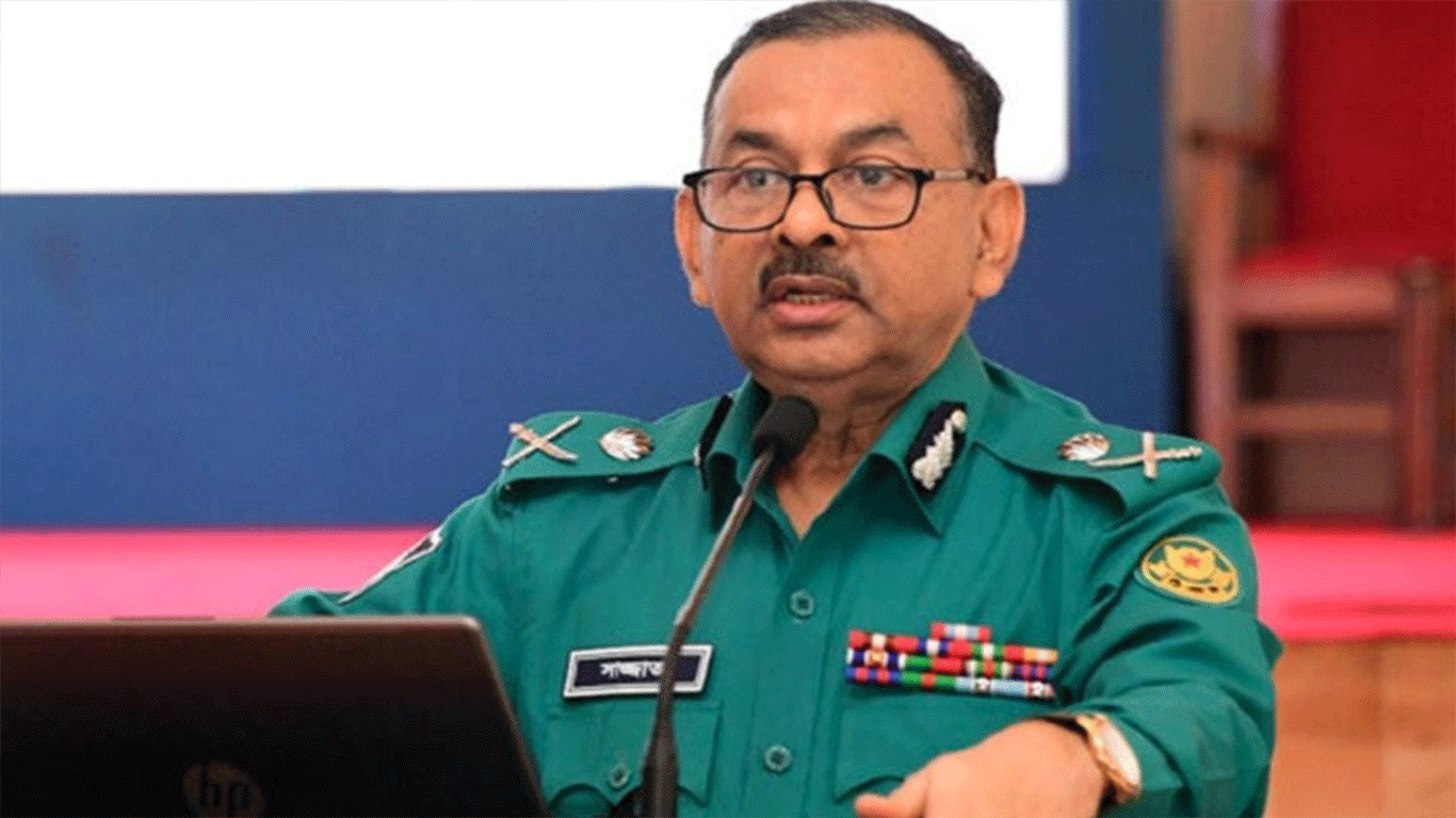 DMP chief orders use of firearms against arsonists, crude bomb attackers