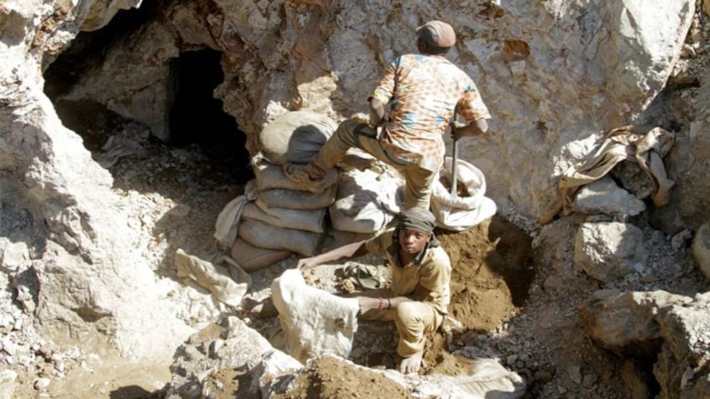 32 killed in DR Congo mine collapse