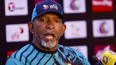 Simmons expects a good batting wicket in Mirpur Test