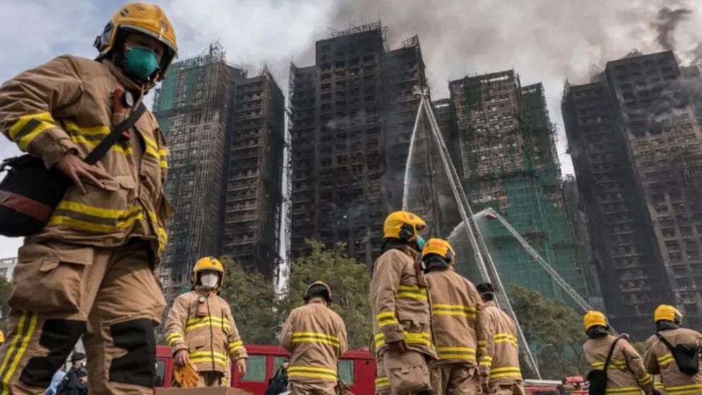 Hong Kong anti-corruption watchdog arrests 8 over deadly fire